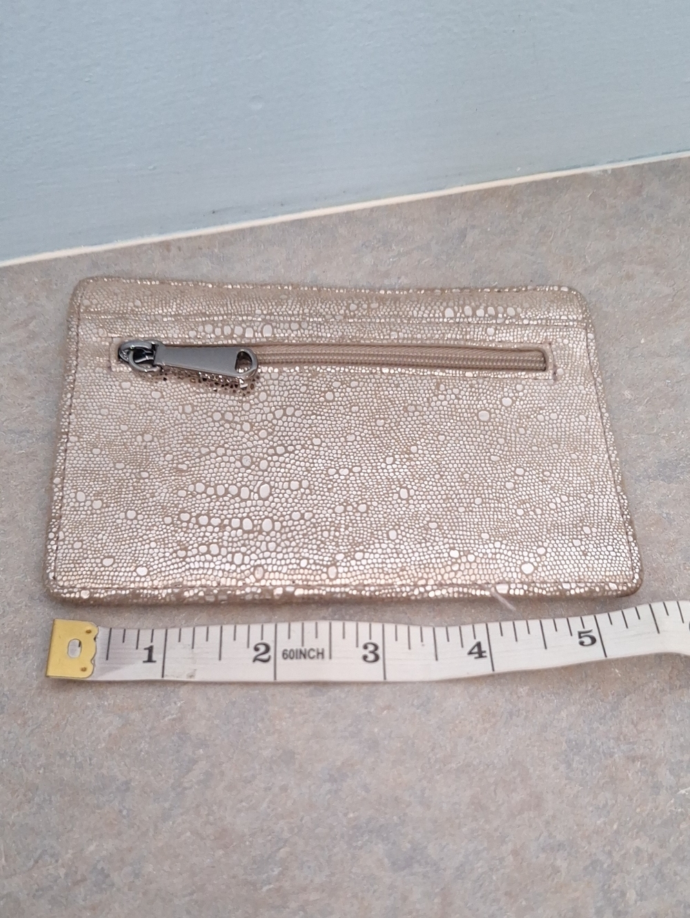 HOBO Euro Slide Card Case Metallic Pebble Zip Card Holder - Champagne Gold
